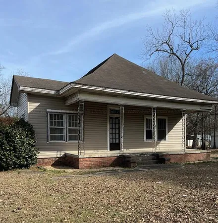 $99,500 | 632 2nd Avenue Northeast, Fayette, AL 35555