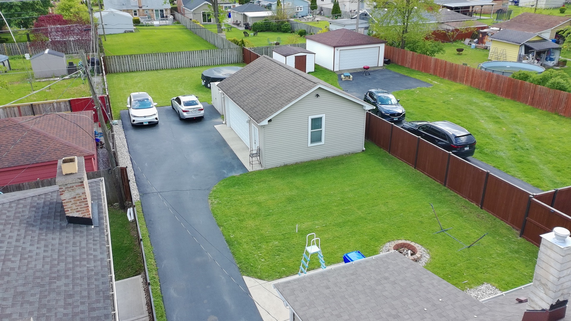 7841 45th Place Lyons, IL 60534 - Photo 5 of 23 an aerial view of a house