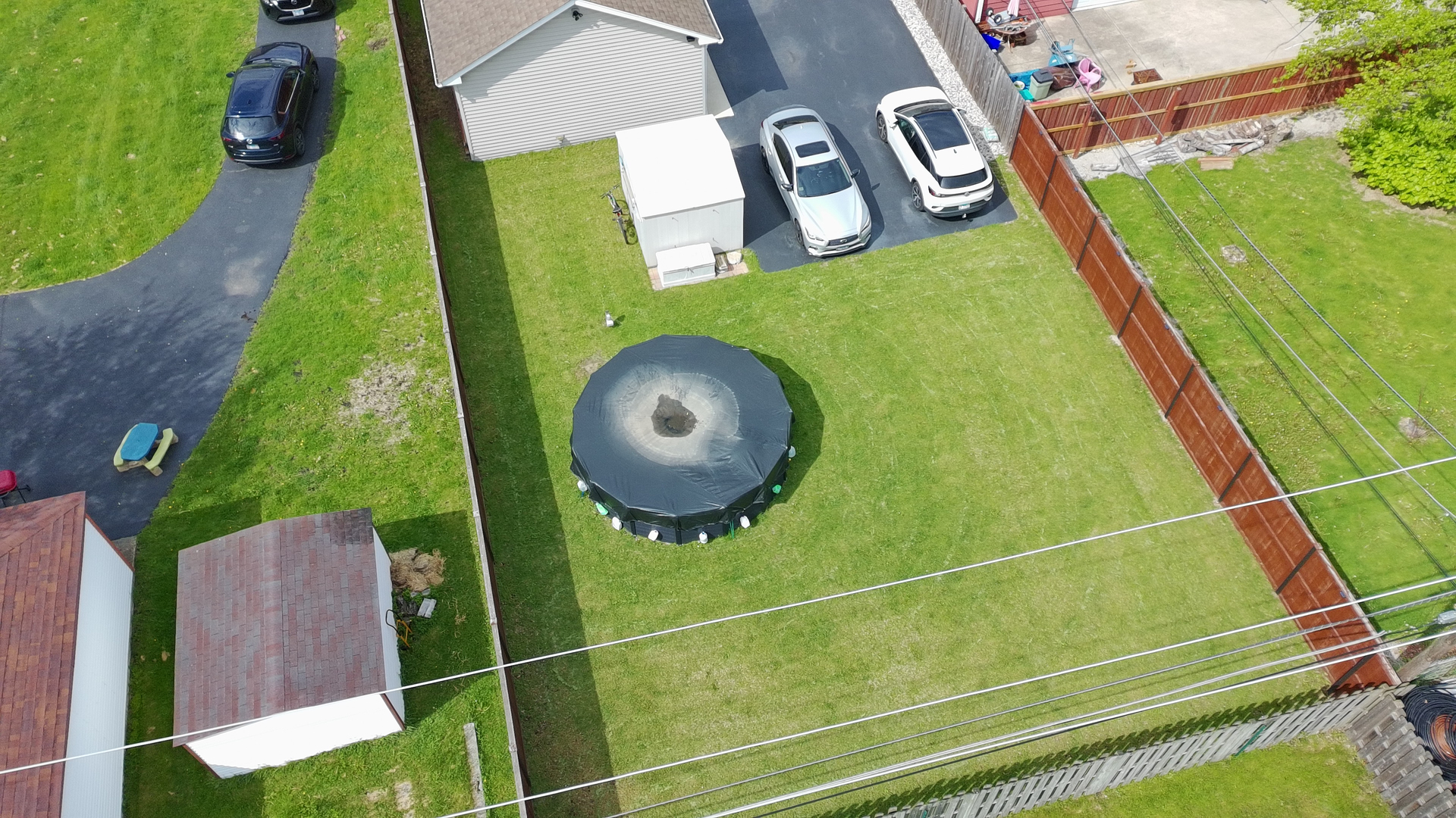 7841 45th Place Lyons, IL 60534 - Photo 9 of 23 a view of a tennis court