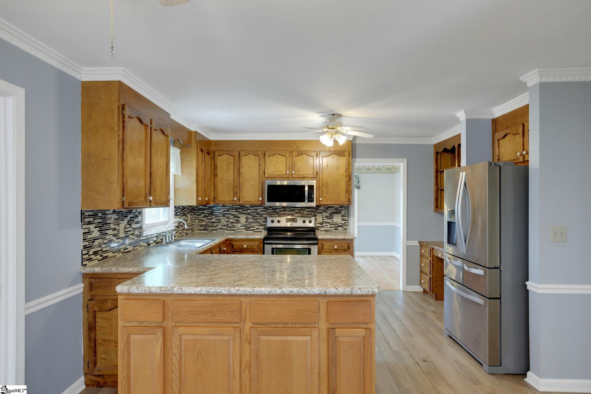 111 Wood Creek Road Mauldin, SC 29662 - Photo 12 of 35 Gallery Image 12