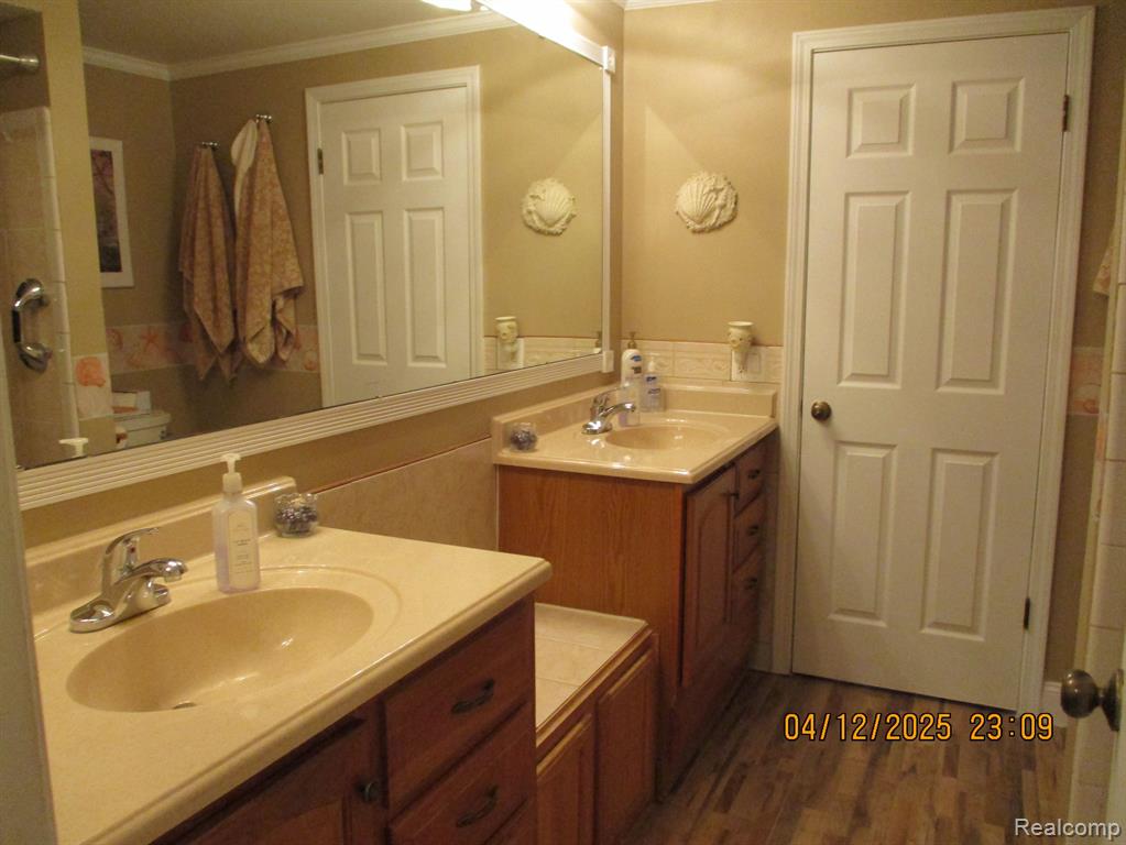 14879 Riverside Street Livonia, MI 48154 - Photo 23 of 42 Gallery Image 23