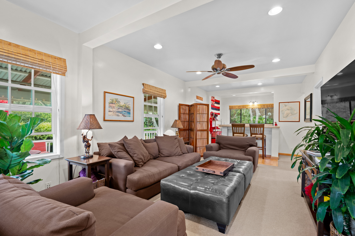 66-1685 Kohala Mountain Road Kamuela, HI 96743 - Photo 15 of 26 a living room with furniture and a large window