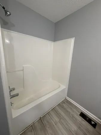 $1,975 | 2621 Green Briar Drive, Clarksville, TN 37040