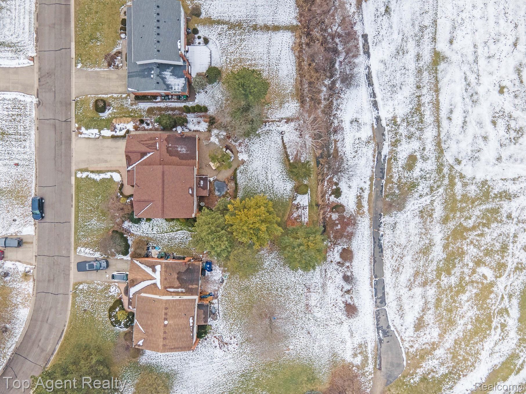 724 Lion Street Rochester, MI 48307 - Photo 39 of 50 DJI_0367.jpg