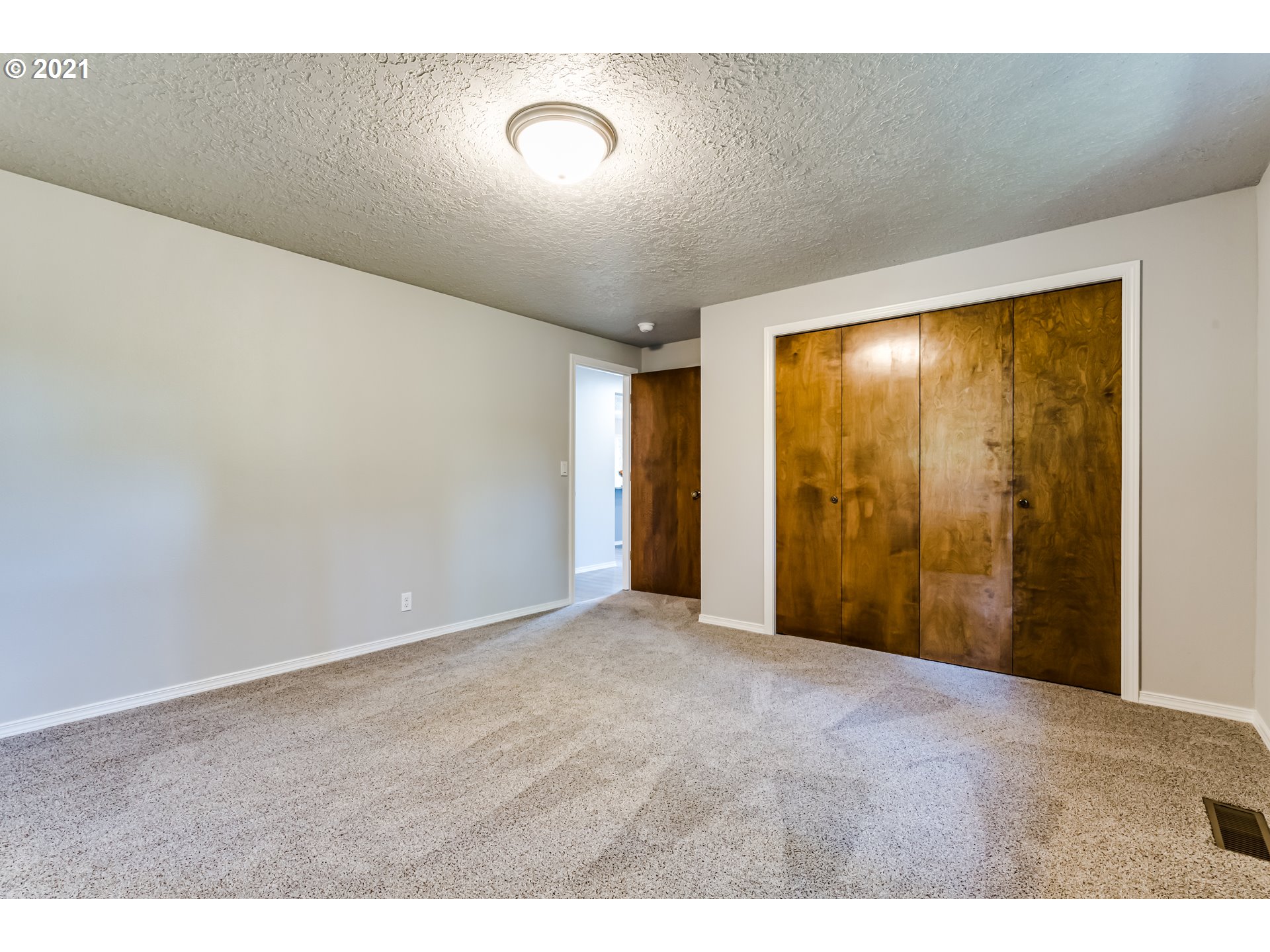 92465 Marcola Road Marcola, OR 97454 - Photo 21 of 32 Gallery Image 21