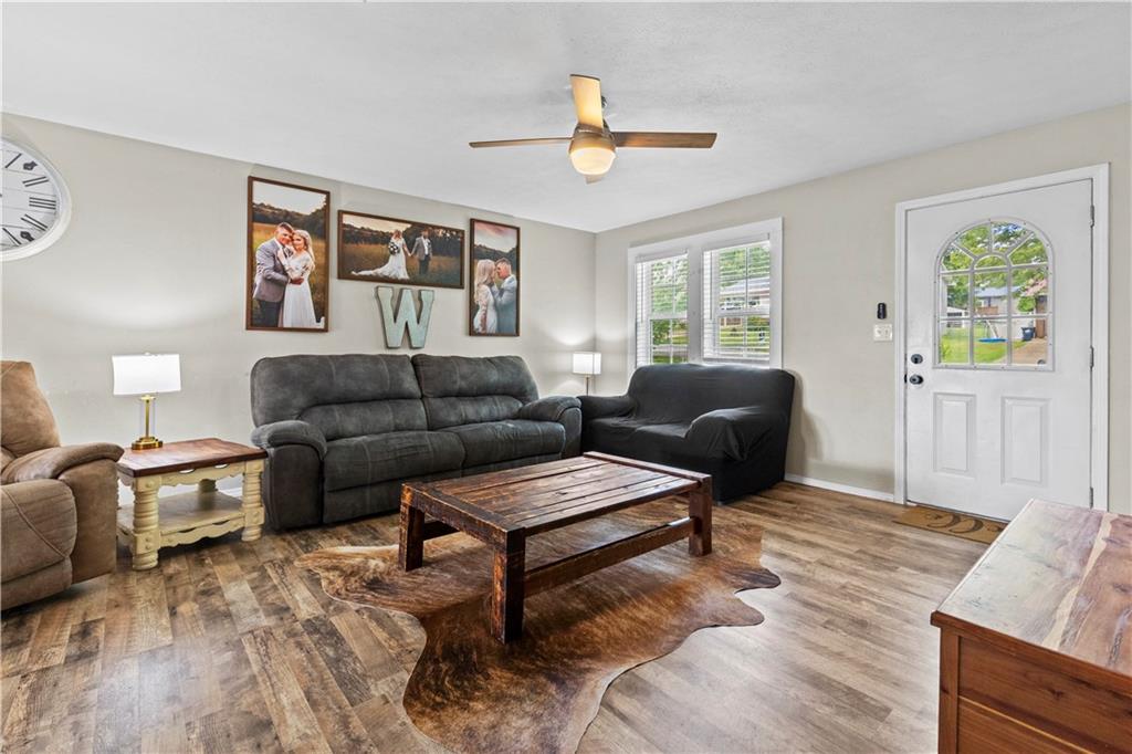2015 Cedar Ridge Road Harrison, AR 72601 - Photo 4 of 21 Gallery Image 4
