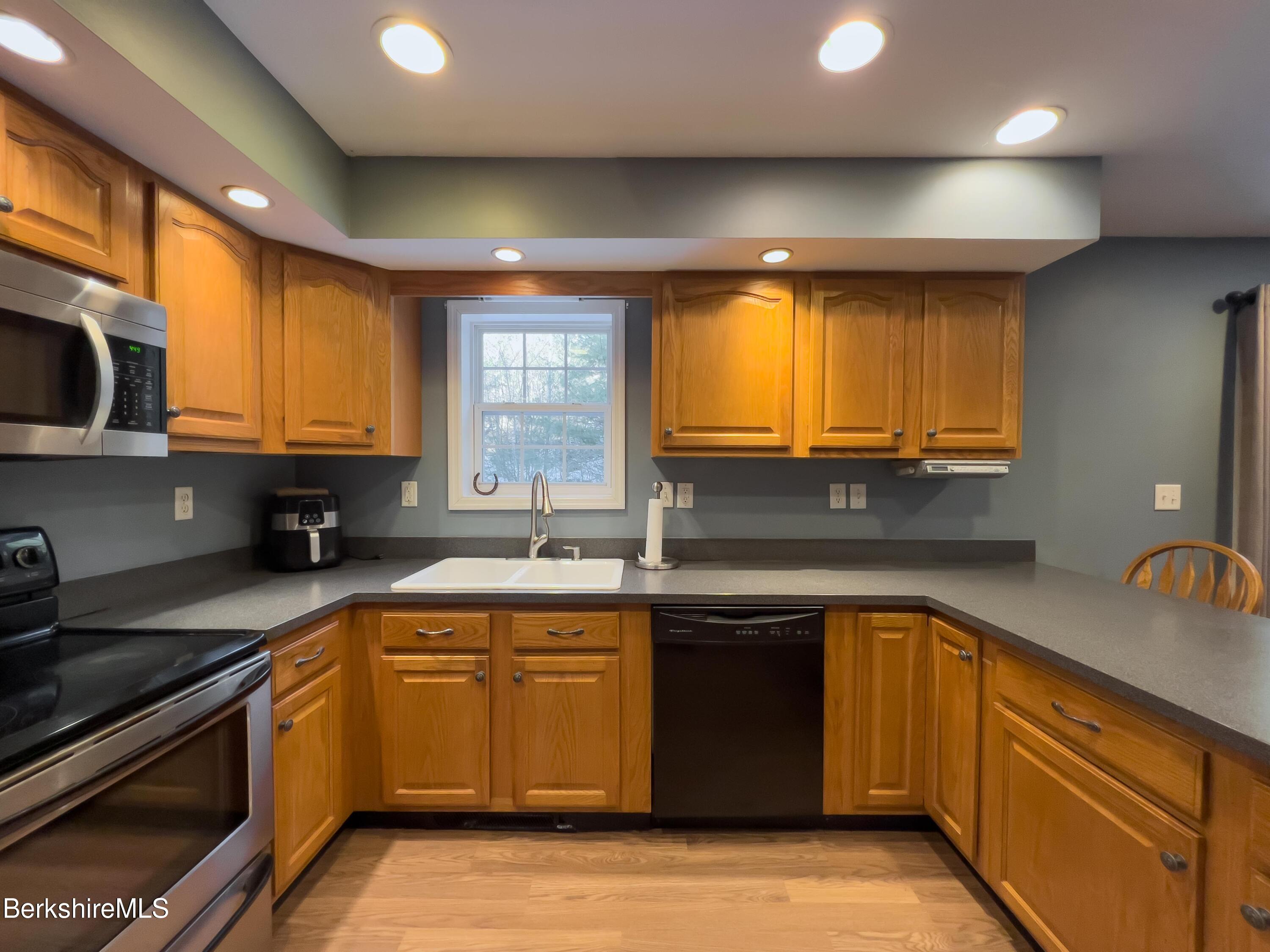 1354 County Road Sheffield, MA 01230 - Photo 18 of 71 CountryRd-42