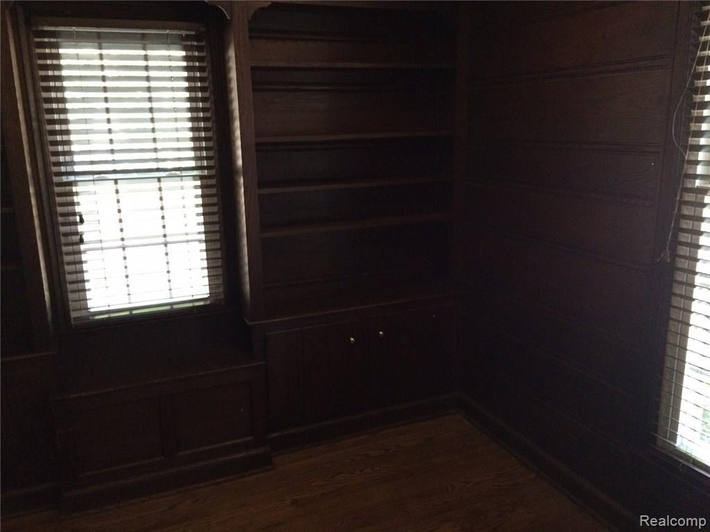 977 Hampton Road Grosse Pointe, MI 48236 - Photo 16 of 27 IMG_3206.JPG