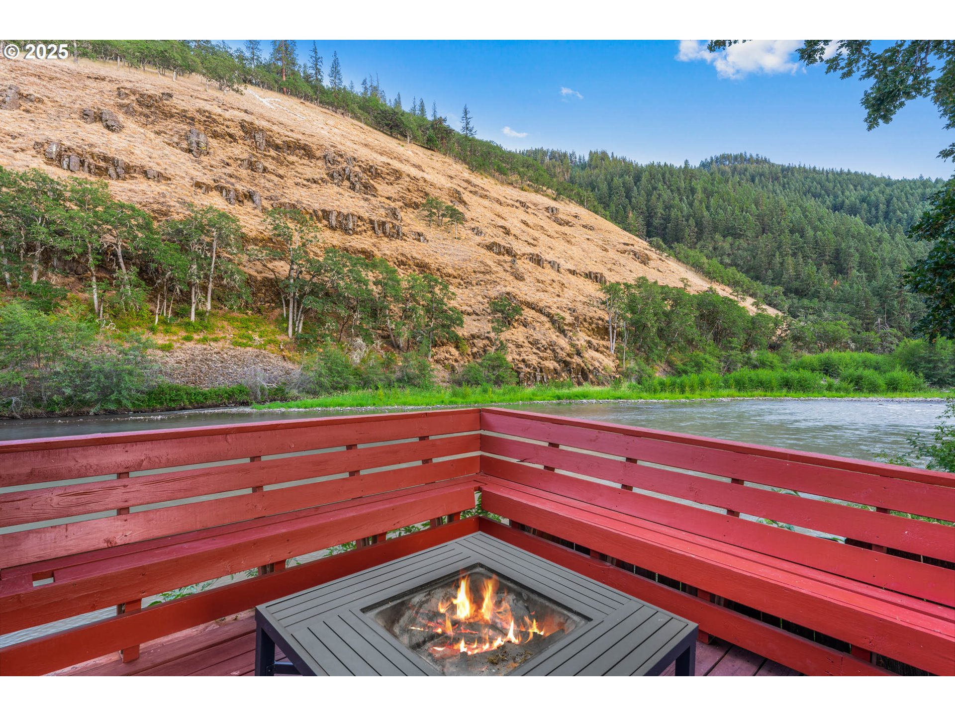 218 2nd Street Klickitat, WA 98628 - Photo 15 of 28 a view of sky from balcony