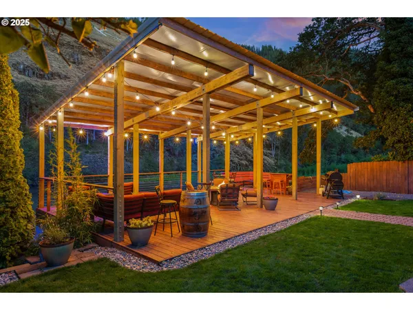 $749,000 | 218 2nd Street, Klickitat, WA 98628