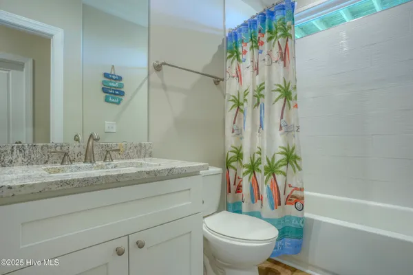 $1,150,000 | 878 Villas Drive, North Topsail Beach, NC 28460