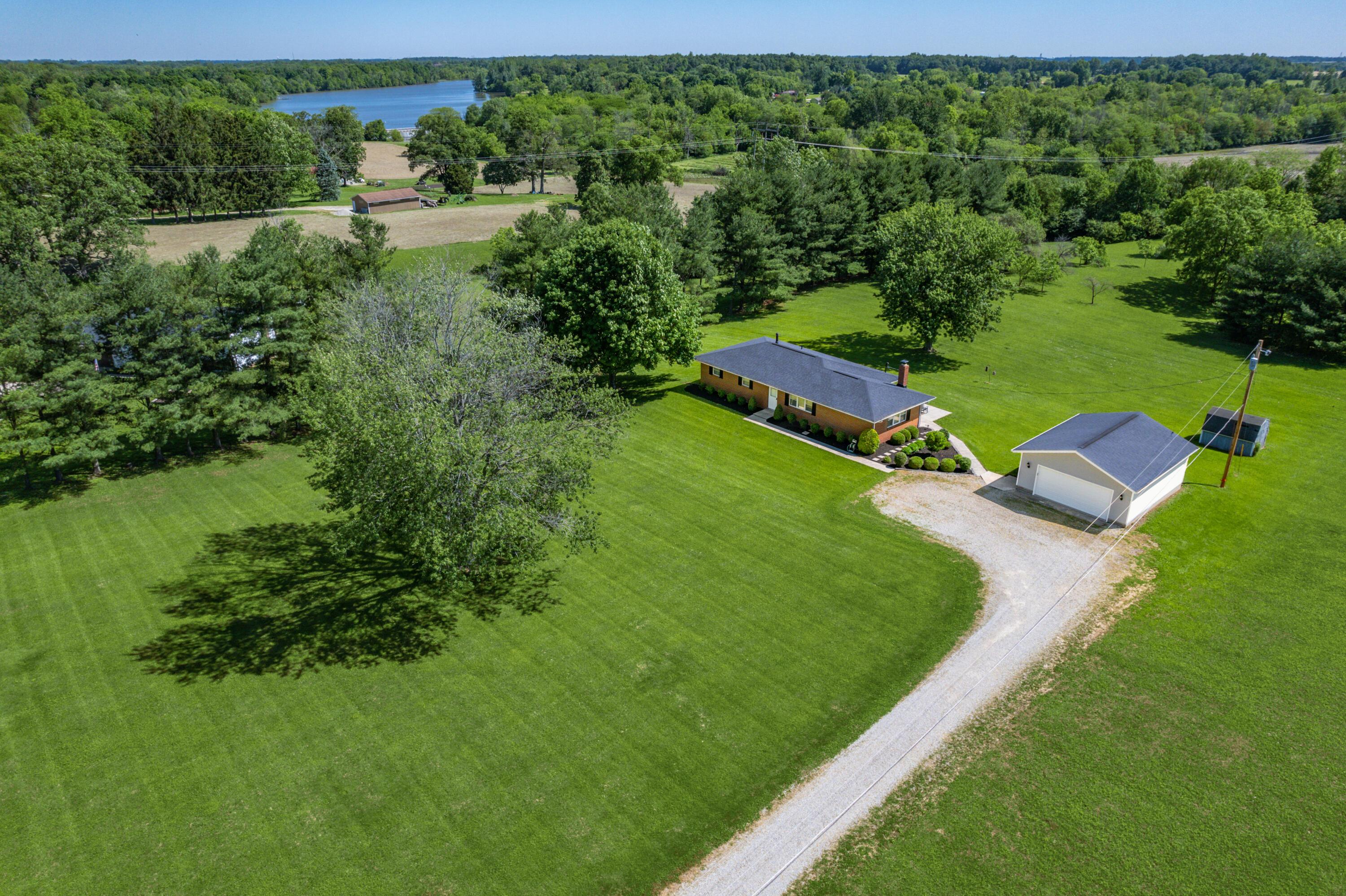 5281 Spring Valley Road London, OH 43140 - Photo 37 of 41 S_-_5281_Spring_Valley_Rd_-_011