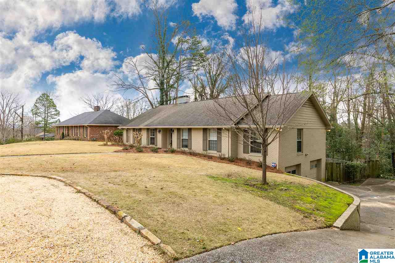 3813 Spring Valley Road Mountain Brook, AL 35223 - Photo 2 of 30