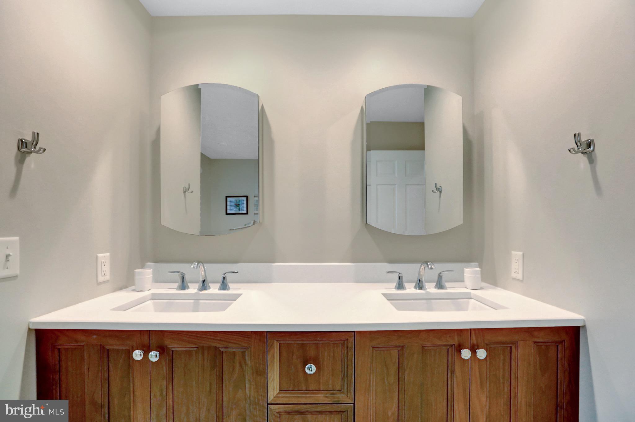 1305 Meadowbrook Road Lancaster, PA 17603 - Photo 35 of 64 Gallery Image 35