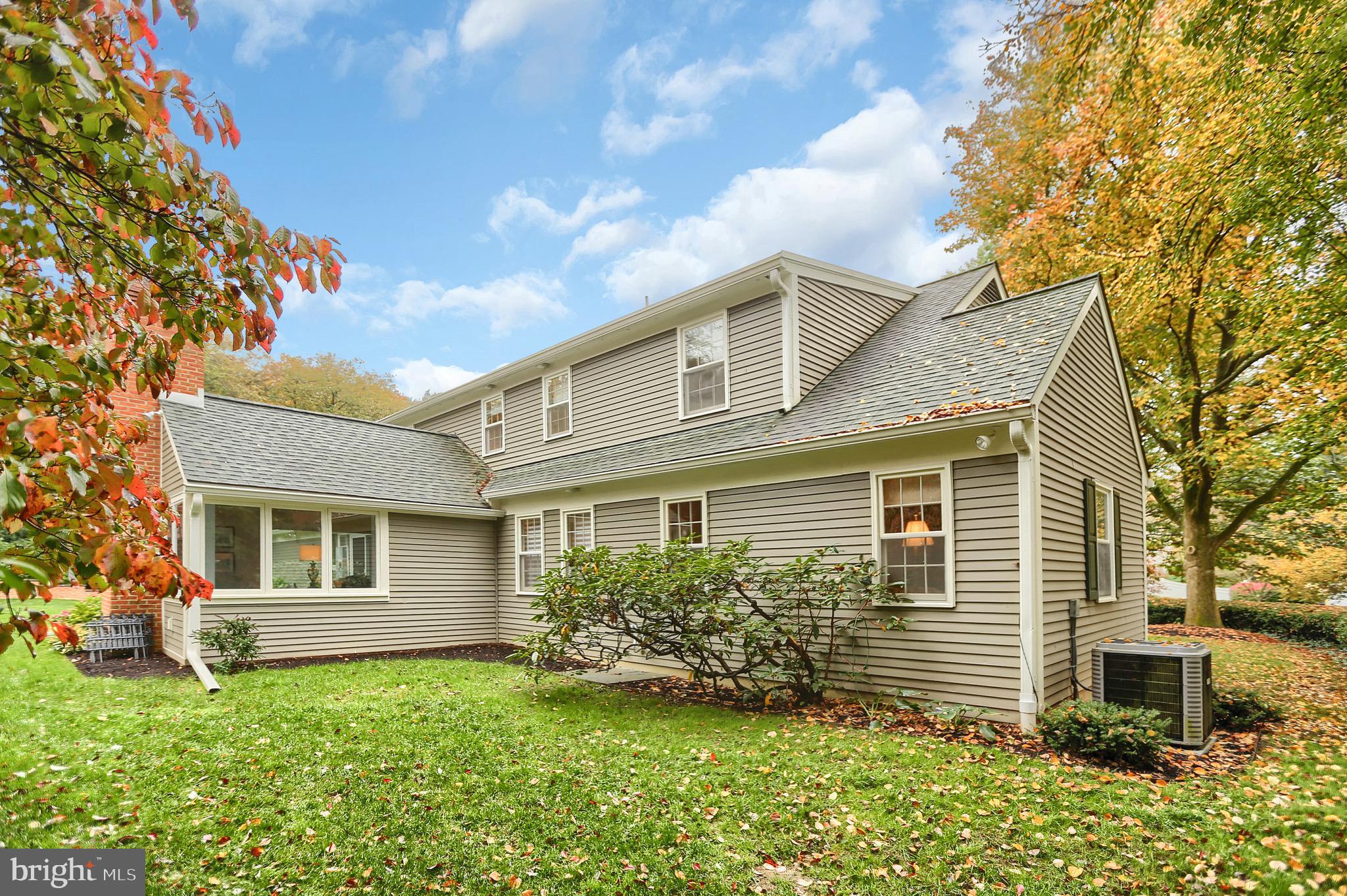 1305 Meadowbrook Road Lancaster, PA 17603 - Photo 5 of 64 Gallery Image 5