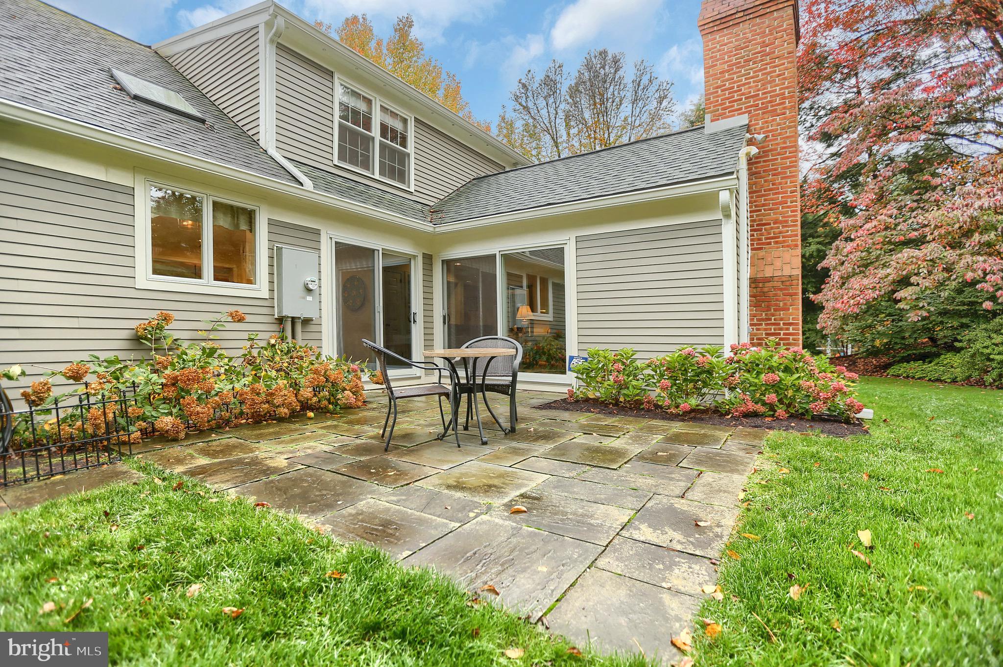 1305 Meadowbrook Road Lancaster, PA 17603 - Photo 6 of 64 Gallery Image 6