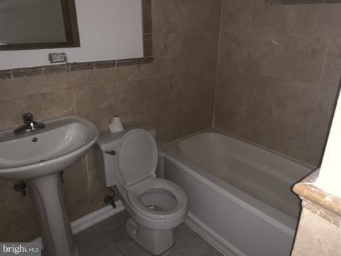 1900 Lyttonsville Road, Unit 918 Silver Spring, MD 20910 - Photo 6 of 6 Bath
