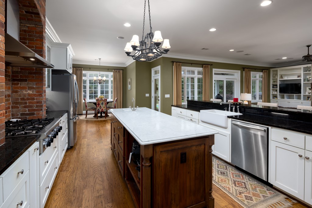 311 Double Churches Road, Unit 8 Columbus, GA 31904 - Photo 7 of 47 kitchen