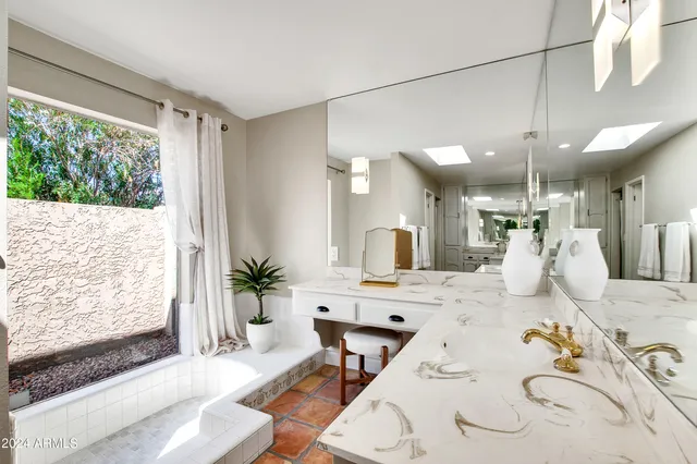 $8,200 | 11222 North Miller Road, Scottsdale, AZ 85260