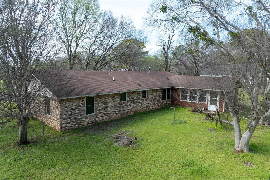 218 North Collins Street Colbert, OK 74733 - Photo 13 of 40