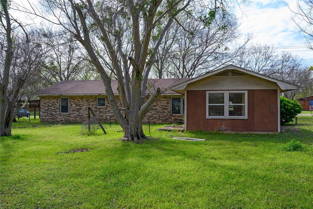 218 North Collins Street Colbert, OK 74733 - Photo 21 of 40