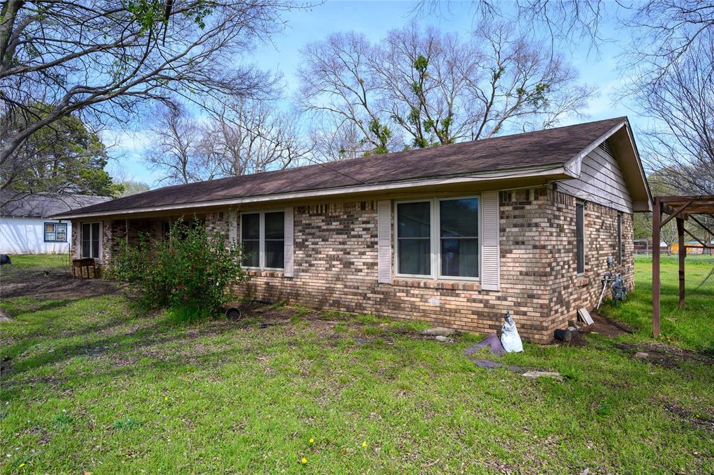 218 North Collins Street Colbert, OK 74733 - Photo 23 of 40