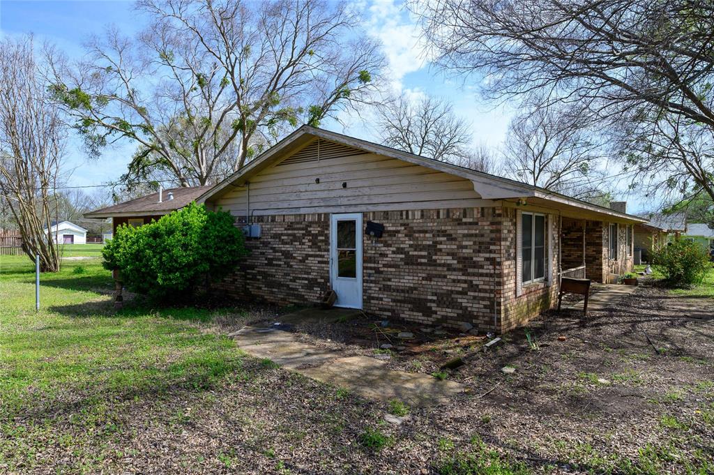 218 North Collins Street Colbert, OK 74733 - Photo 25 of 40