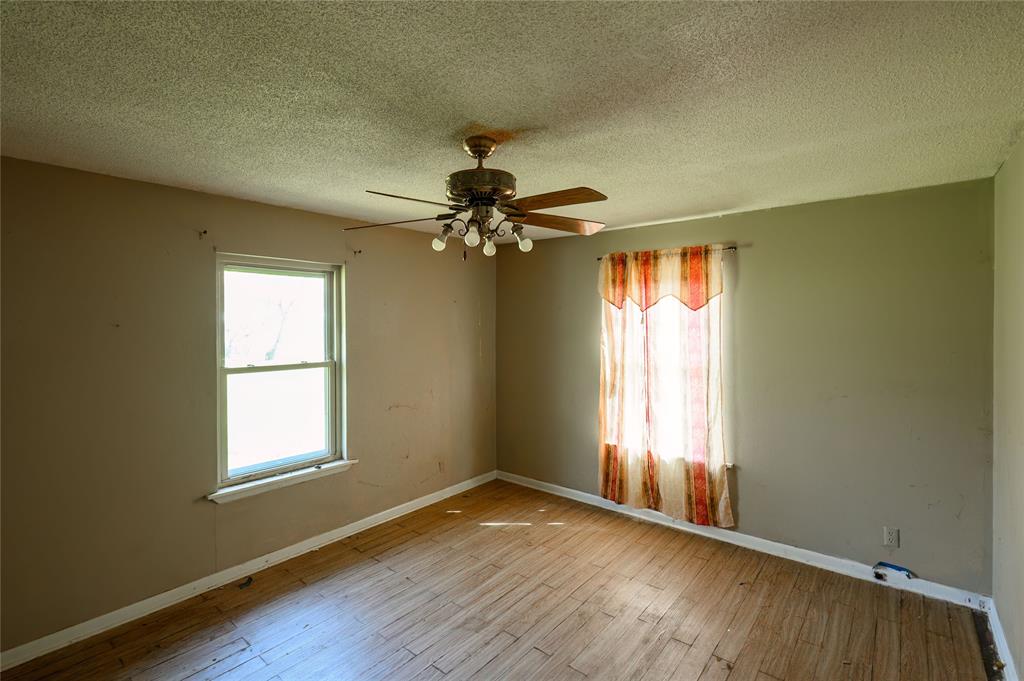 218 North Collins Street Colbert, OK 74733 - Photo 30 of 40