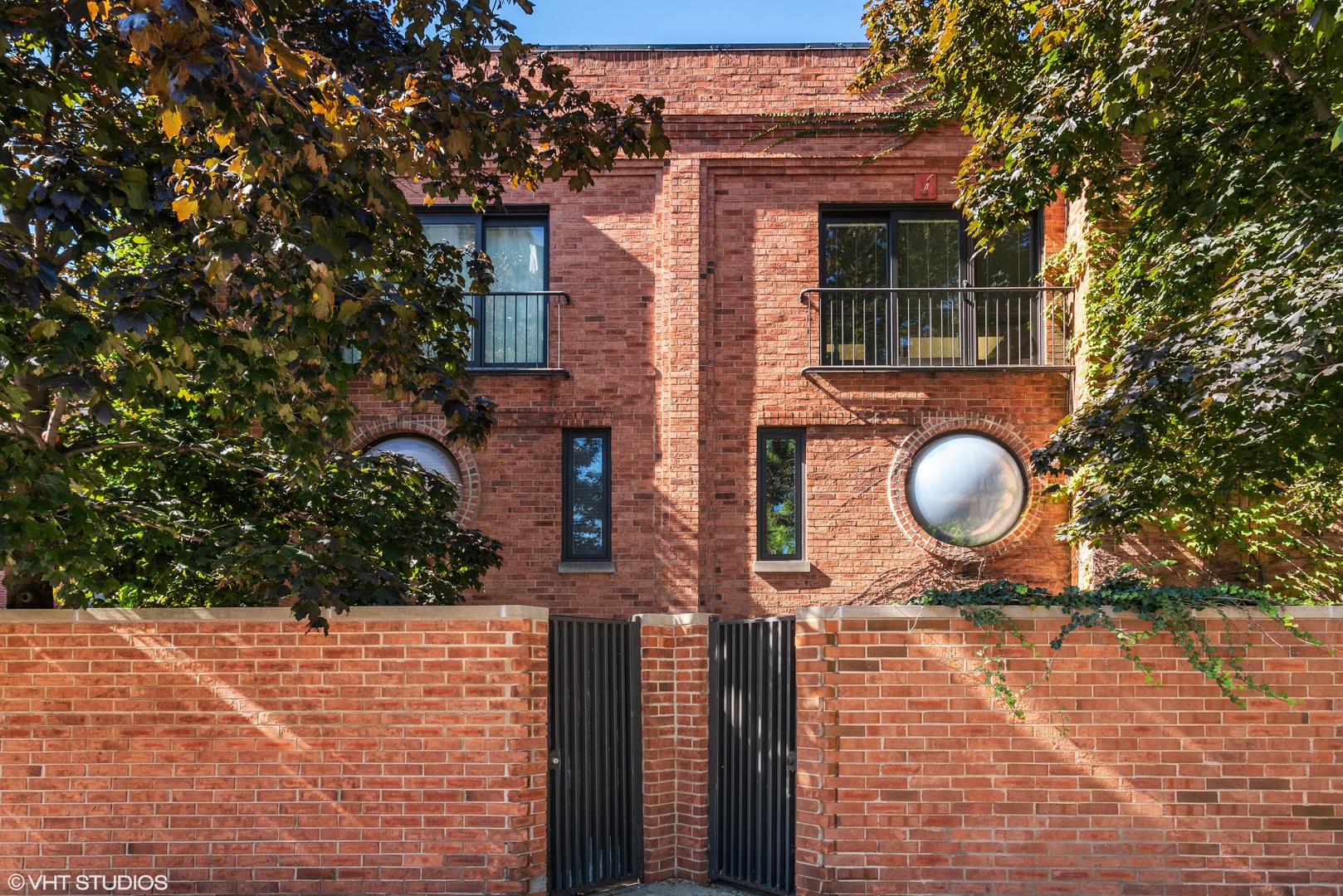 1300 North LaSalle Street, Unit B Chicago, IL 60610 - Photo 1 of 24 a backyard of a house with seating space