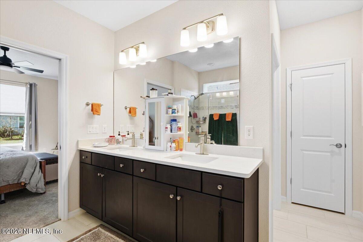 217 Ethereal Square Yulee, FL 32097 - Photo 23 of 69 Owners bath (1)