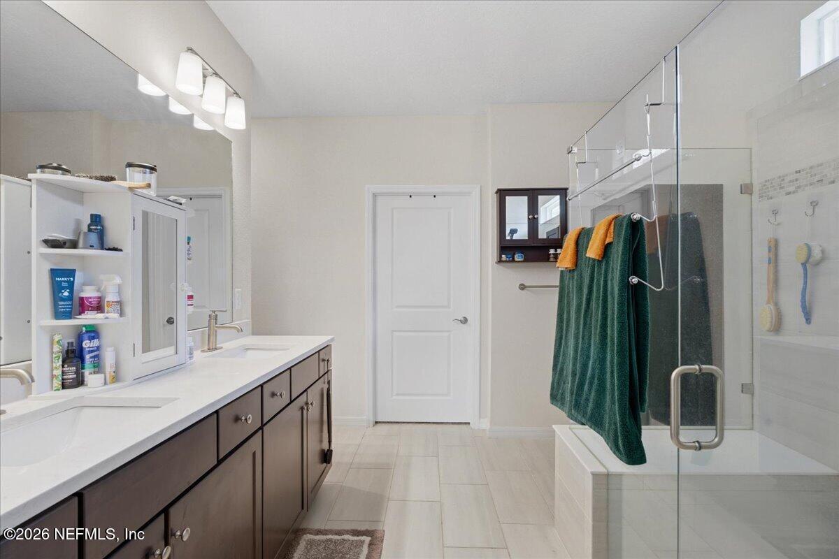 217 Ethereal Square Yulee, FL 32097 - Photo 24 of 69 Owners bath (2)