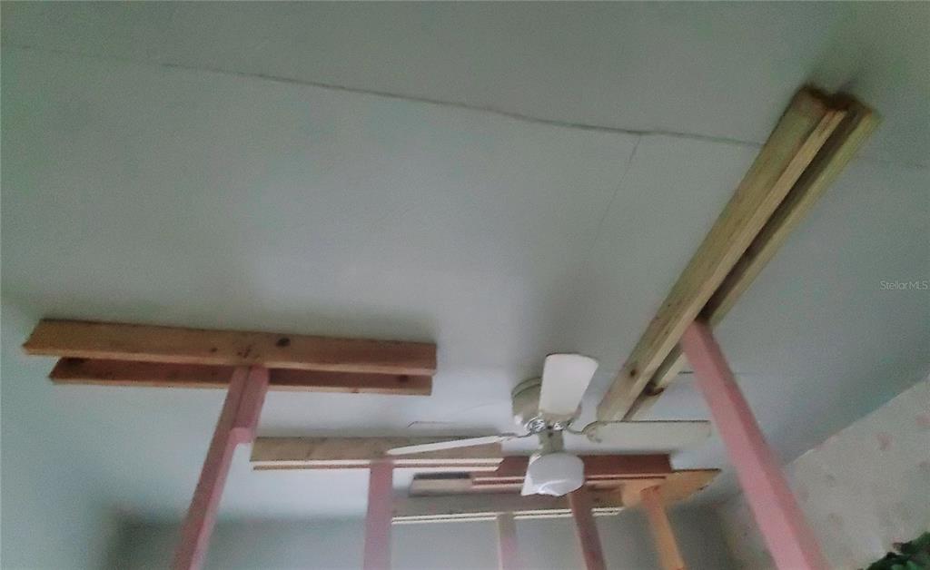 2208 Valencia Road Orlando, FL 32803 - Photo 37 of 45 a view of entryway with livingroom