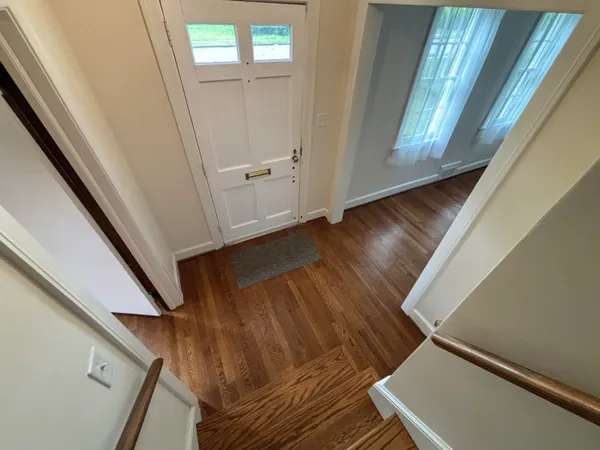 $1,700 | 210 Locust Avenue, Salem, VA 24153