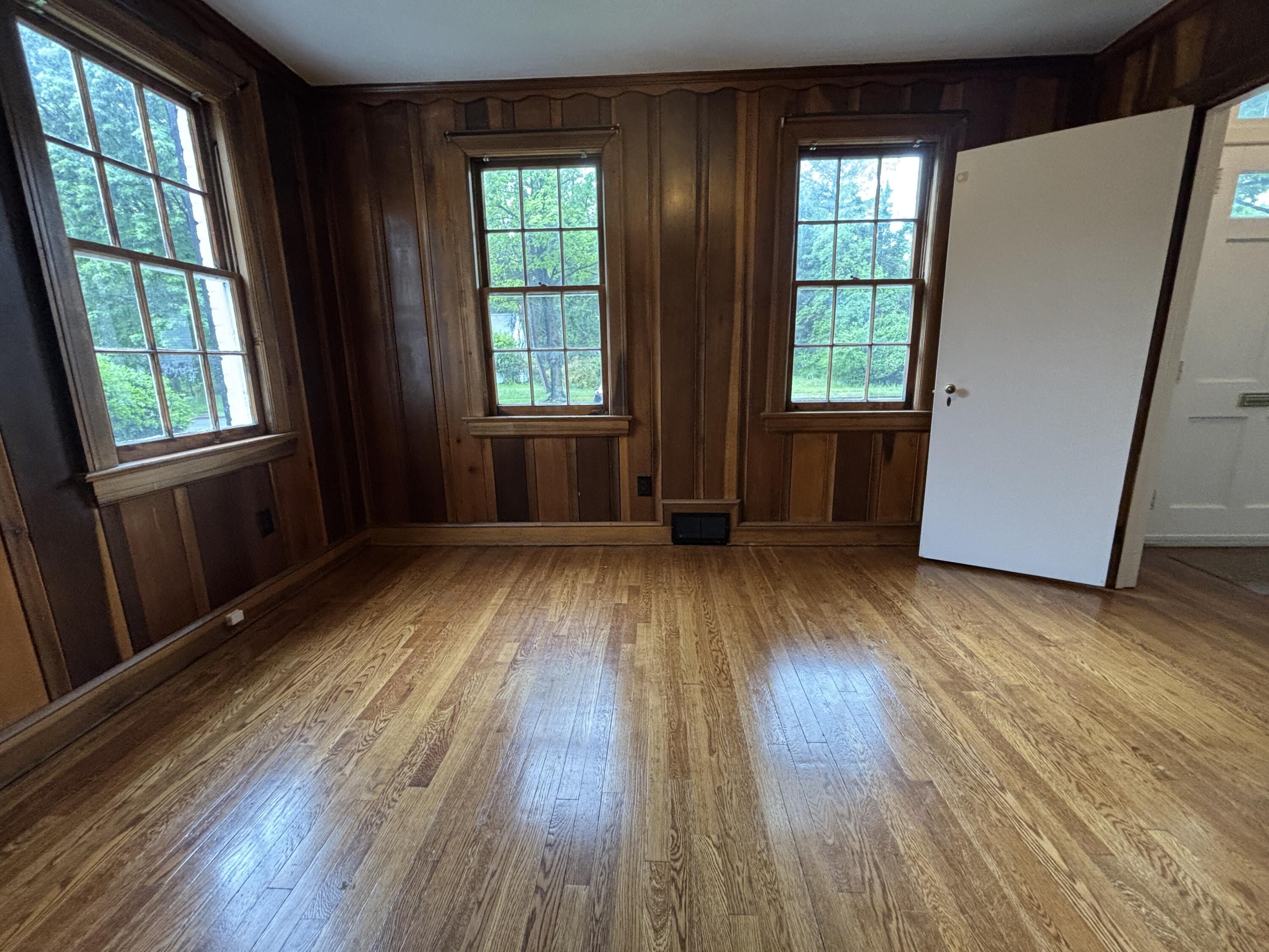 210 Locust Avenue Salem, VA 24153 - Photo 18 of 24 IMG_6040