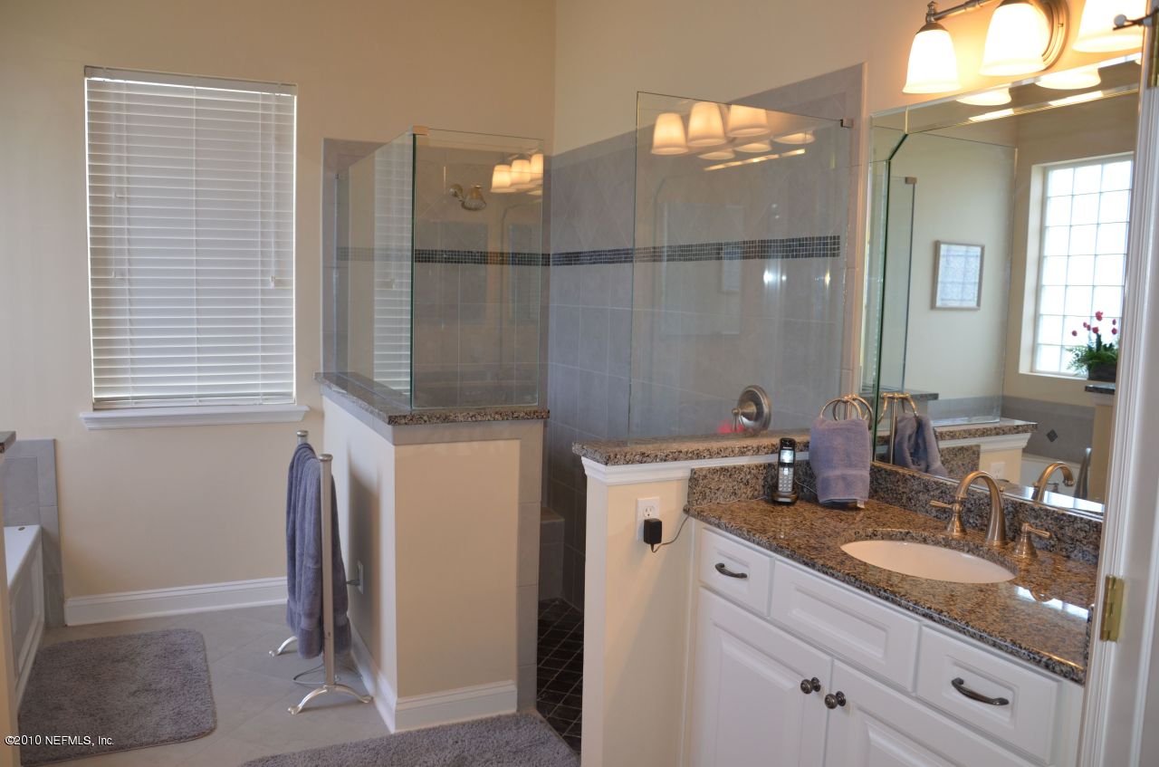 128 Puritan Road Ponte Vedra, FL 32081 - Photo 31 of 35 Master Bathroom