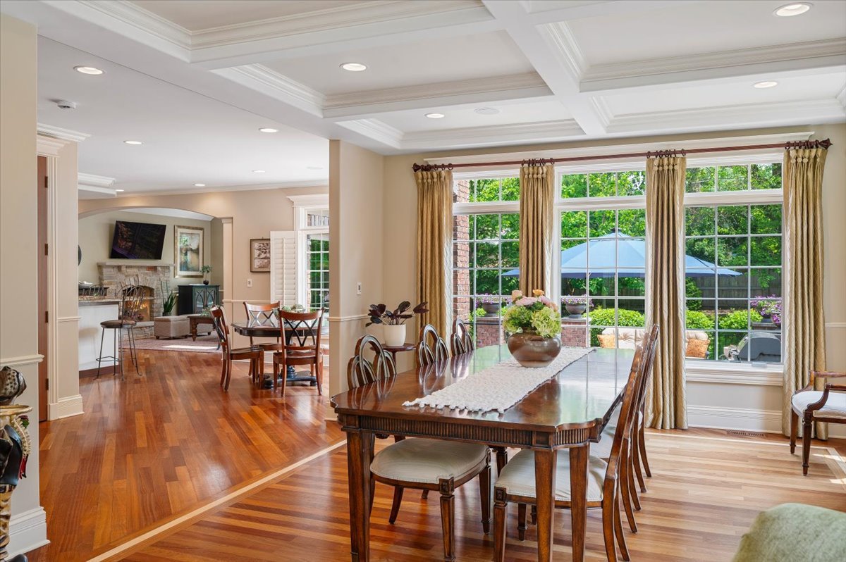 320 Vista Drive Wilmette, IL 60091 - Photo 12 of 63