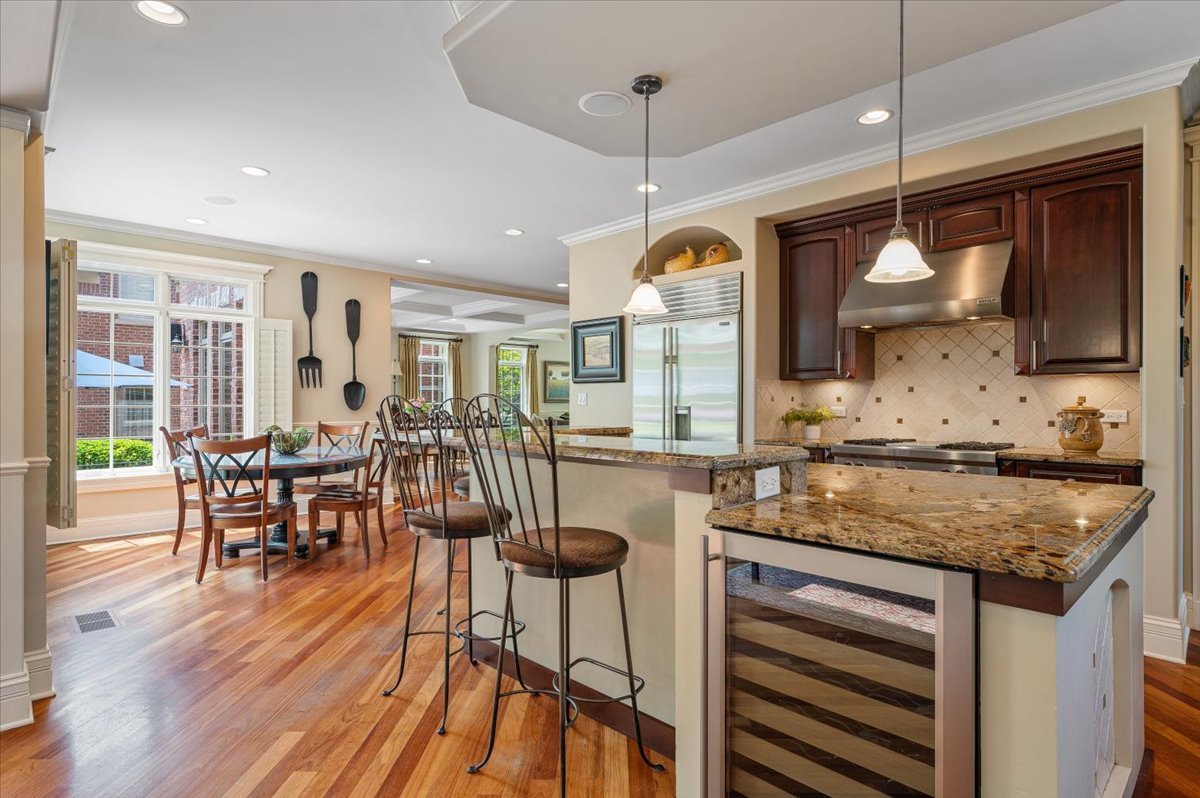 320 Vista Drive Wilmette, IL 60091 - Photo 15 of 63