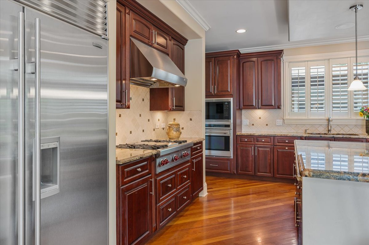 320 Vista Drive Wilmette, IL 60091 - Photo 16 of 63