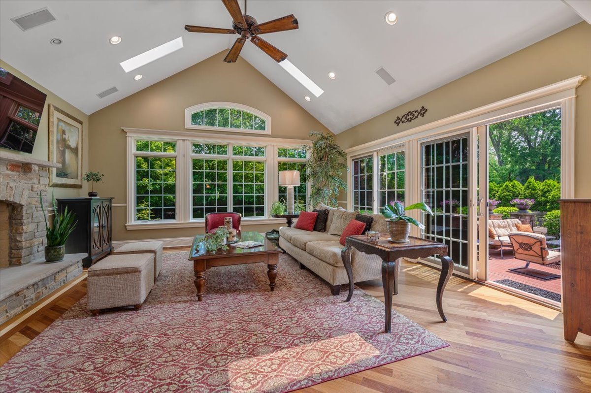 320 Vista Drive Wilmette, IL 60091 - Photo 19 of 63