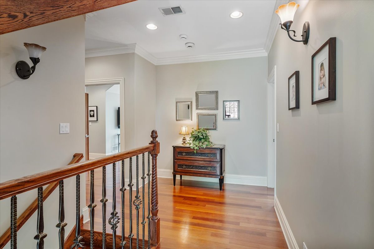 320 Vista Drive Wilmette, IL 60091 - Photo 27 of 63