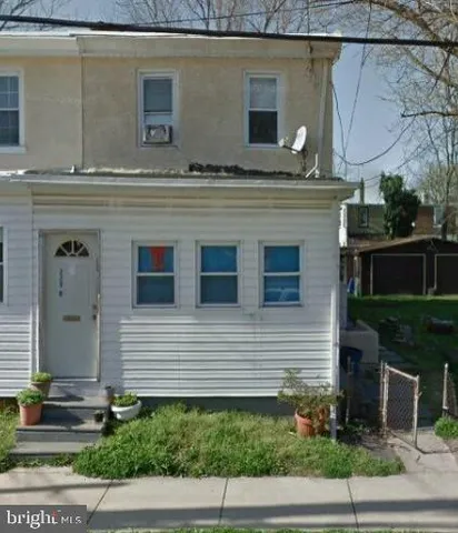 $1,100 | 229 North 9th Street, Darby, PA 19023