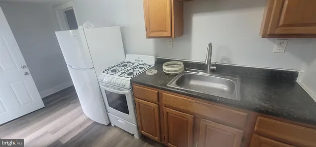 $1,100 | 229 North 9th Street, Darby, PA 19023