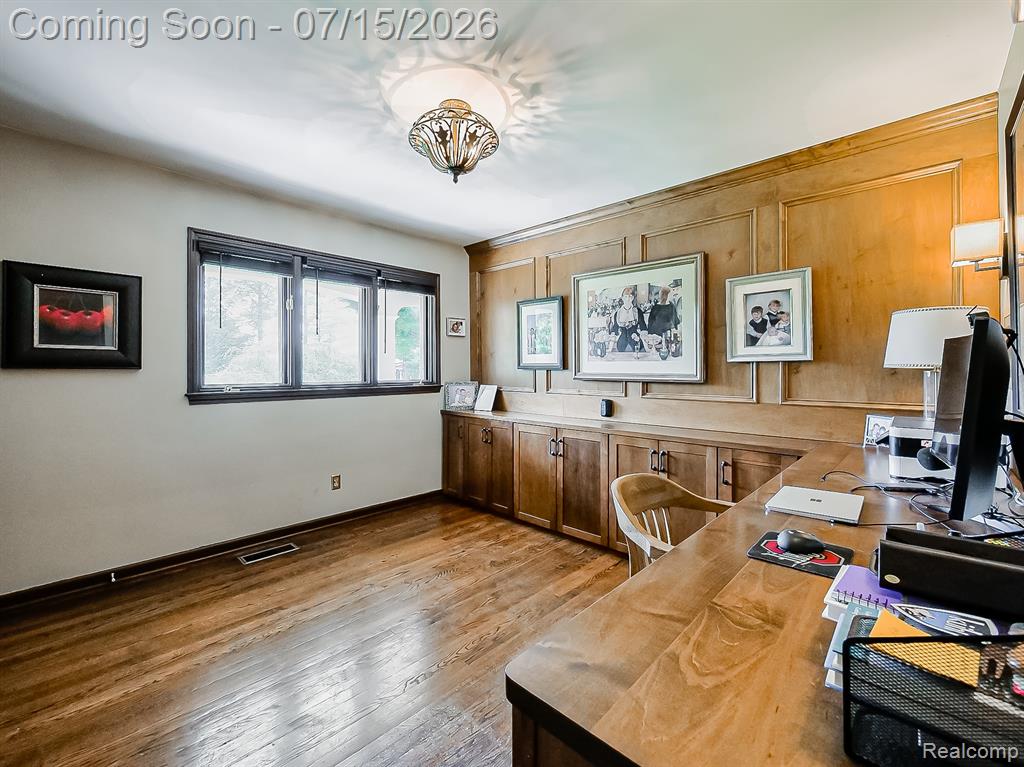 6730 Meadowlake Road Bloomfield Hills, MI 48301 - Photo 20 of 72
