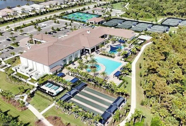 $3,600 | 11536 Jacaranda Drive, Naples, FL 34120