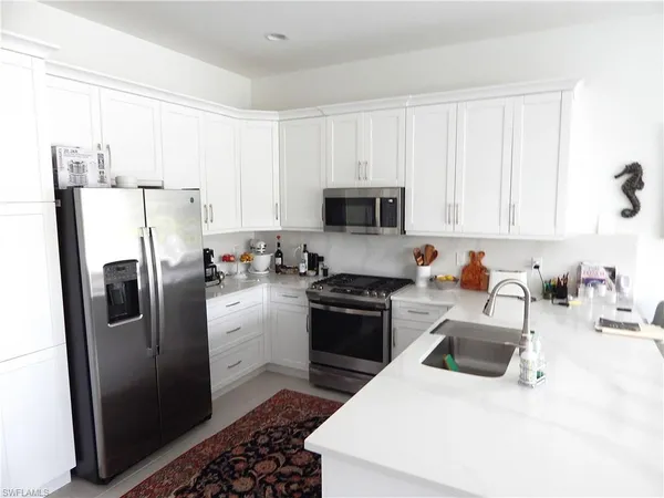 $3,600 | 11536 Jacaranda Drive, Naples, FL 34120