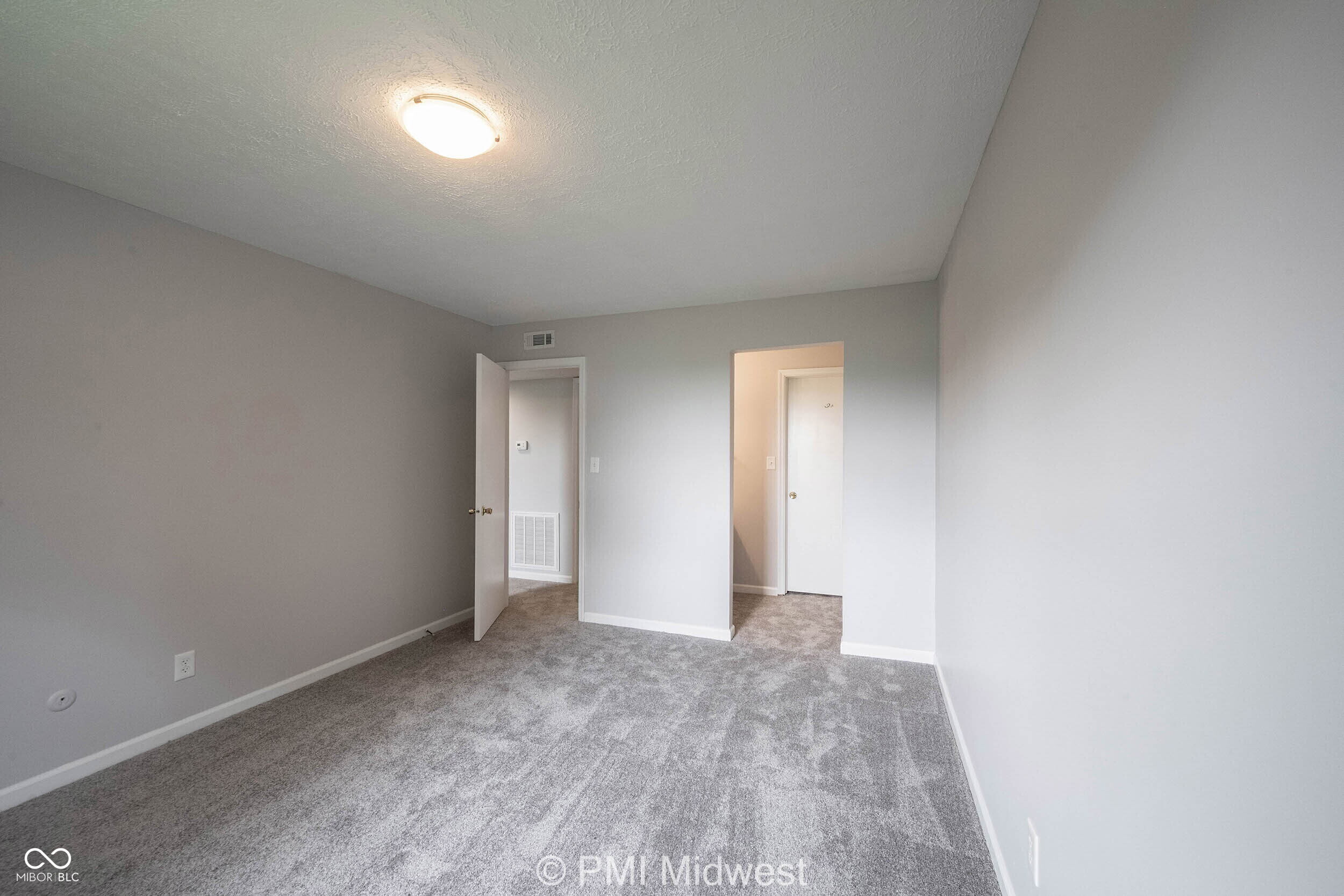 326 Progress Road, Unit B14 Shelbyville, IN 46176 - Photo 19 of 23