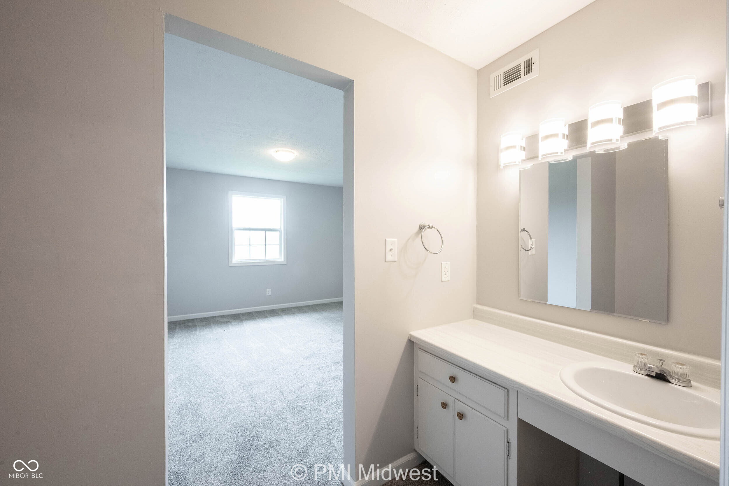 326 Progress Road, Unit B14 Shelbyville, IN 46176 - Photo 22 of 23