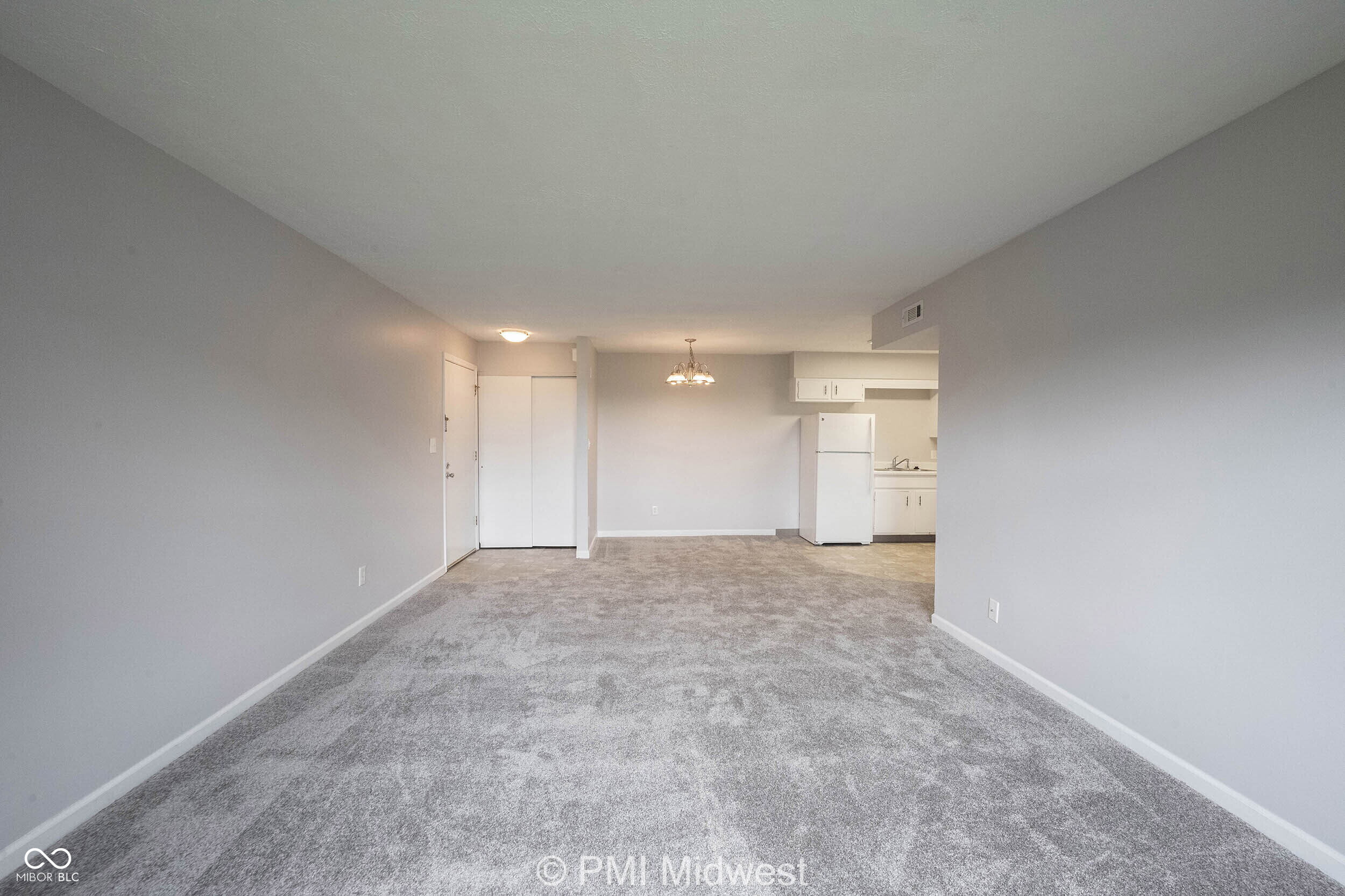 326 Progress Road, Unit B14 Shelbyville, IN 46176 - Photo 3 of 23