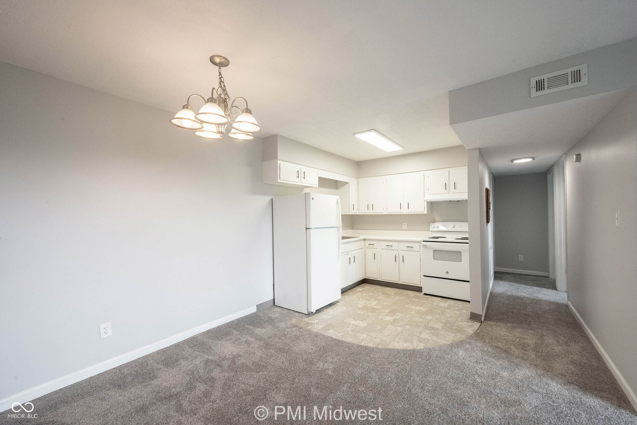 326 Progress Road, Unit B14 Shelbyville, IN 46176 - Photo 5 of 23