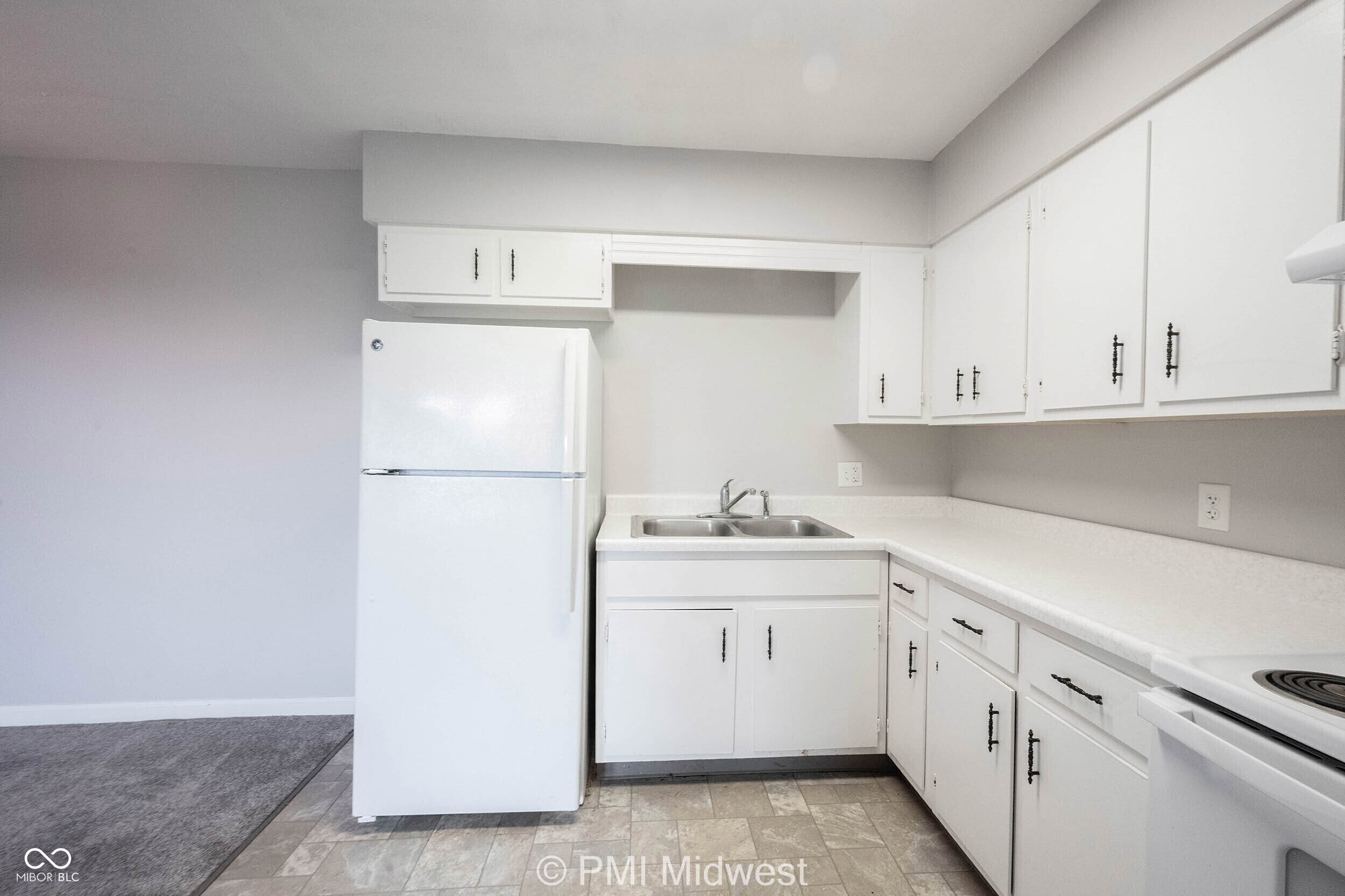 326 Progress Road, Unit B14 Shelbyville, IN 46176 - Photo 10 of 23